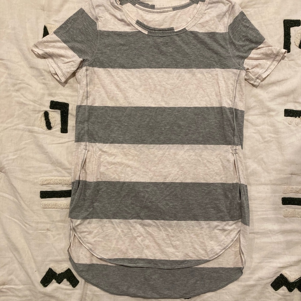 Lululemon striped shirt size 6